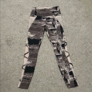 Abstract Patterned Leggings